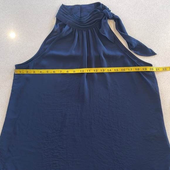 Vince Camuto Sleeveless Halter Neck Blouse Navy Blue Size M Excellent Condition - Picture 3 of 11